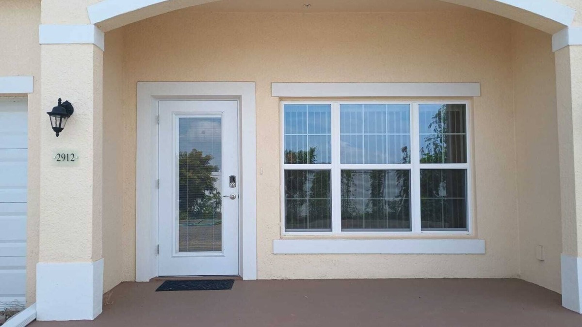 Tavares Condo | Shantiniketan J12/2912./50 minutes to the Disney 2 mile to down town Tavares.