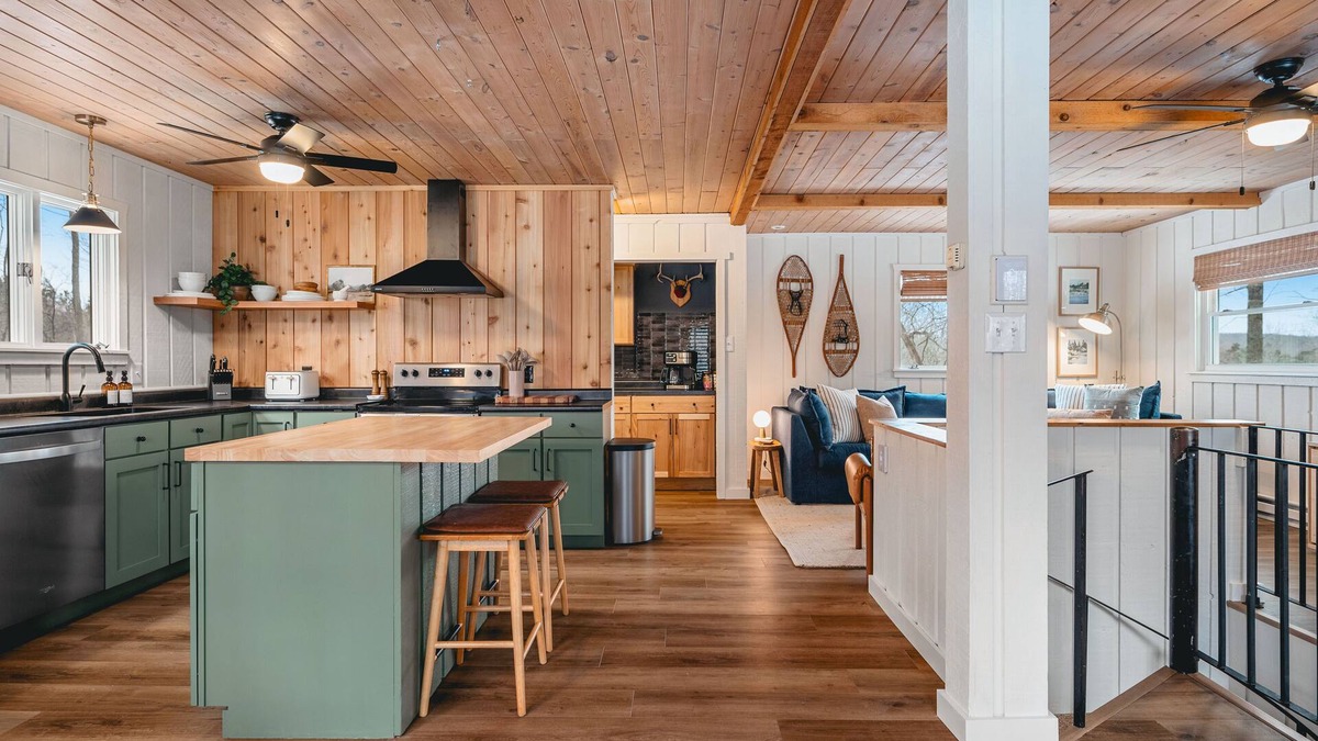 Bellaire Cabin | Shanty Creek, Game Room, Pool & Hot Tub Access, and Firepit