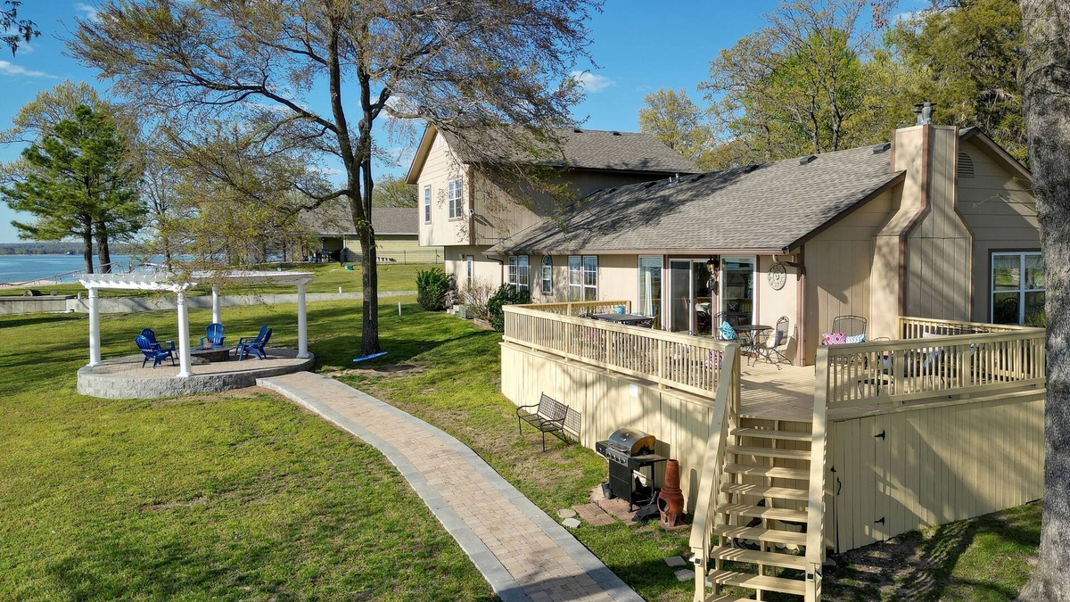 Grove House | Shared Boat Ramp: Waterfront Home in Grove