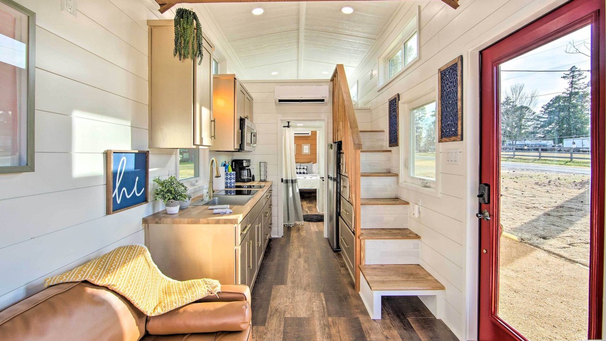 Lone Star House | Shared Dock & Lake Access: Daingerfield Tiny Home