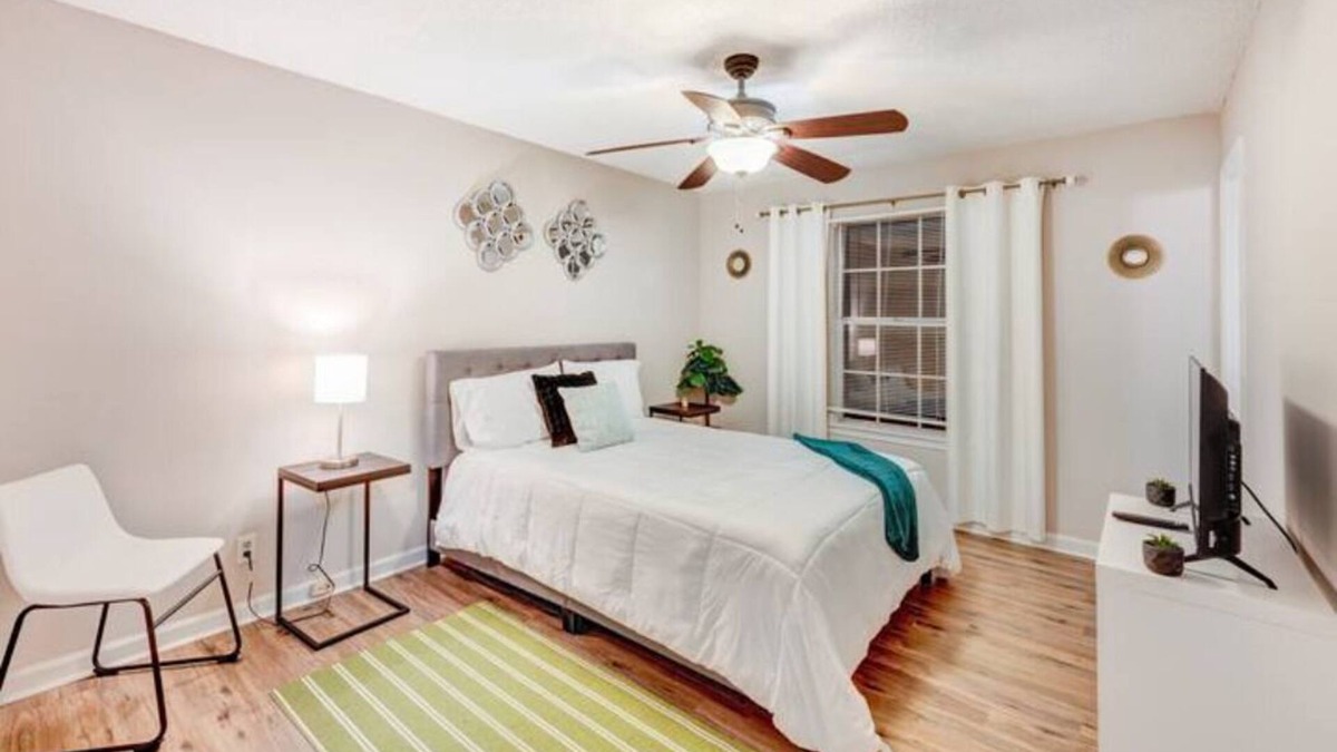 Gunter Afs House | Shared Travel Professional Housing Near Hospitals, AFB, Walking Trail & More!