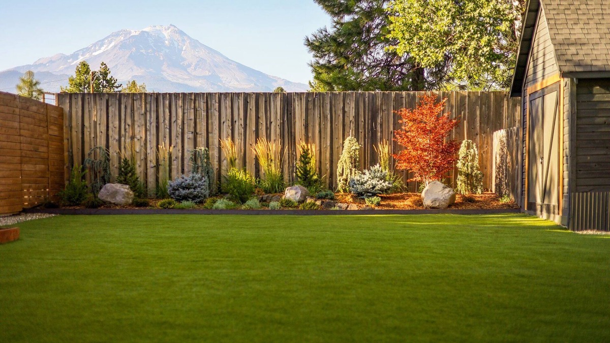 McCloud Cabin | Shasta View Lodge - Weddings - Retreats - Reunions