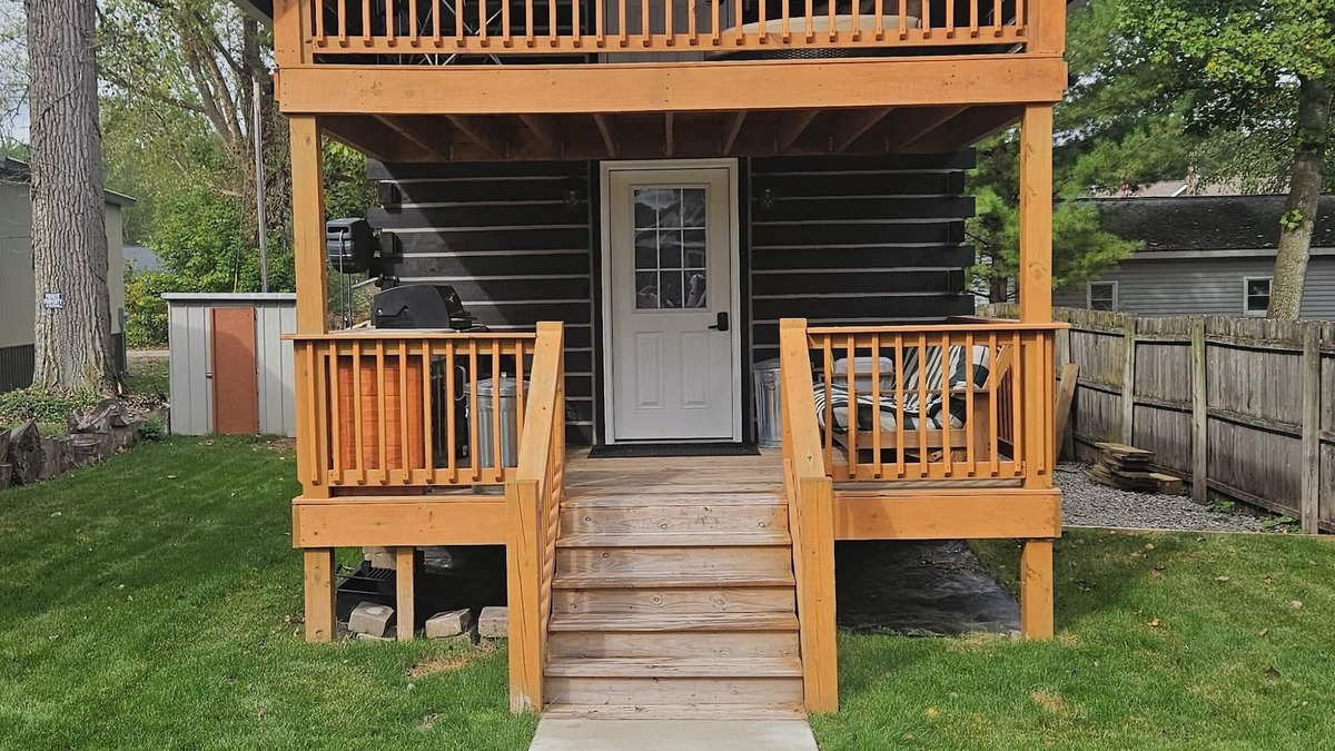 Cassopolis Cabin | SHAVEHEAD LAKE CABIN RETREAT, near Notre Dame