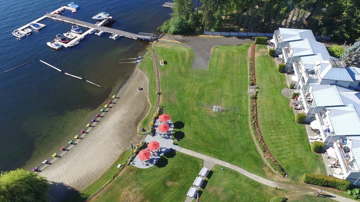 Shawnigan Lake Condo | Shawnigan Lake - Beach Front Oasis