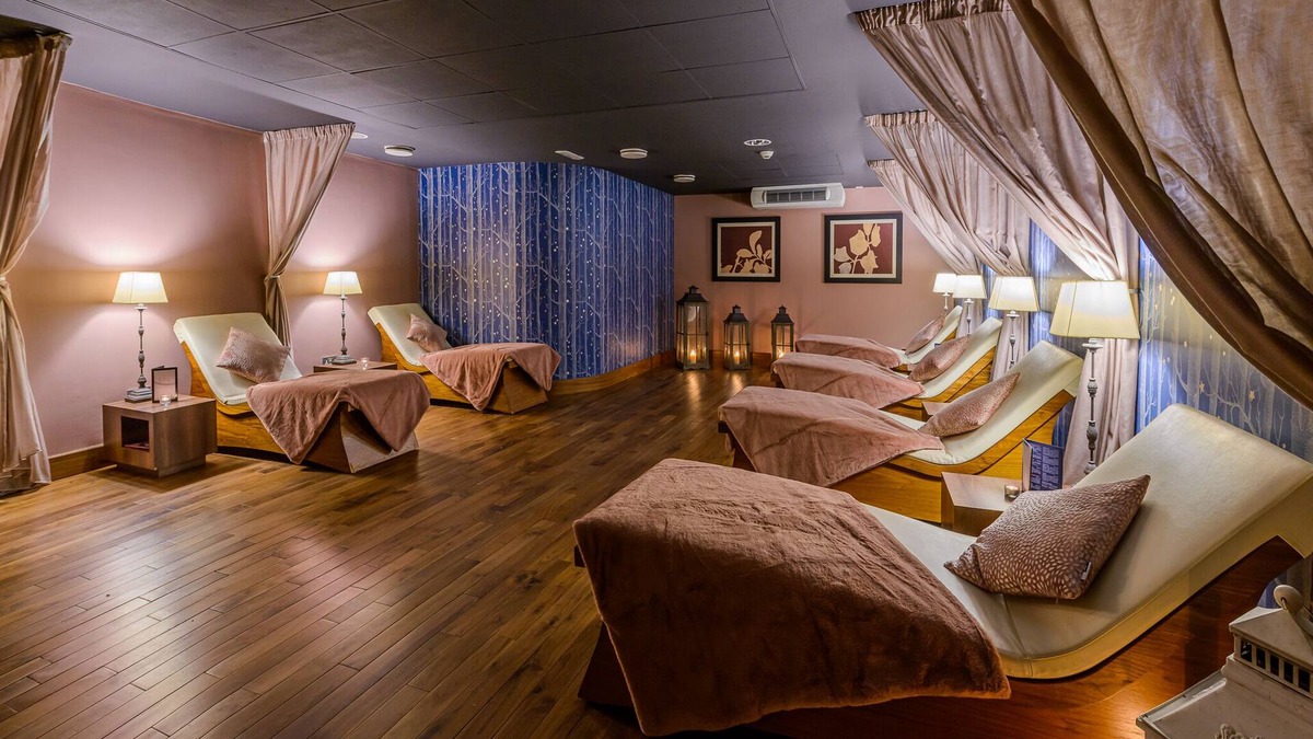 Ballinasloe Hotel | Shearwater Hotel & Spa