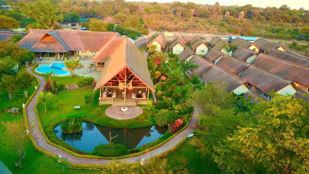 Victoria Falls Cabin | Shearwater's Explorers Village