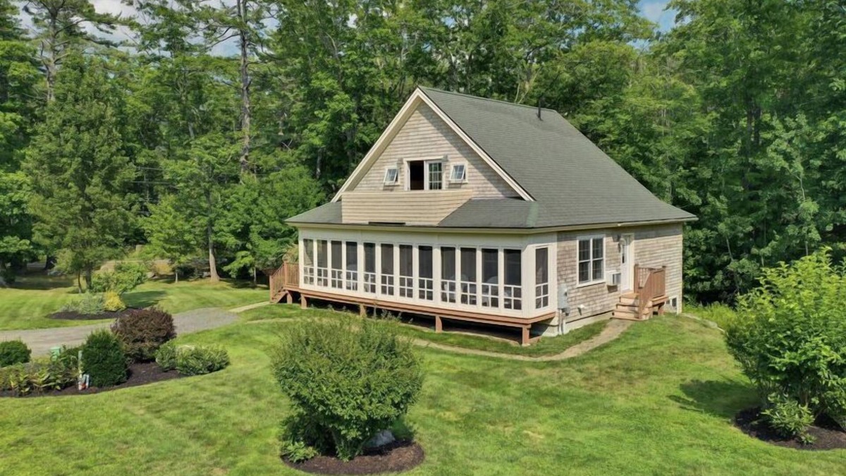 Edgecomb Cottage | Sheepscot Overlook Cottage