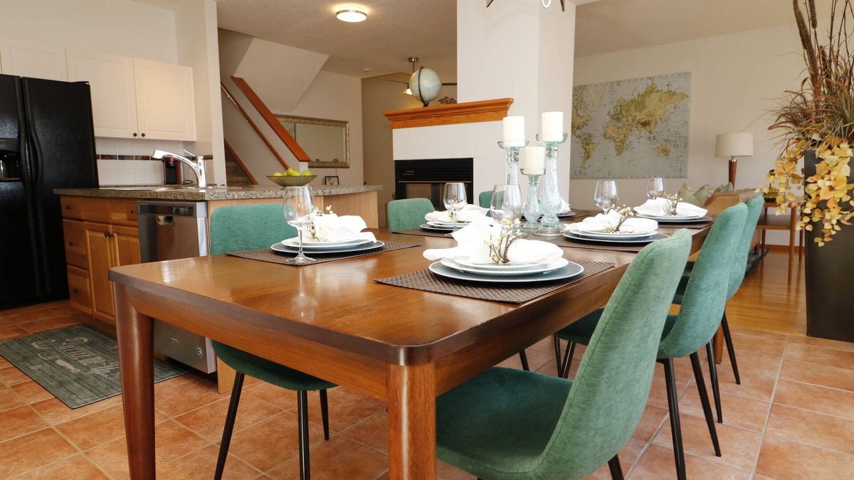 Southeast Calgary House | Sheer Perfection By Spruce Meadows!
