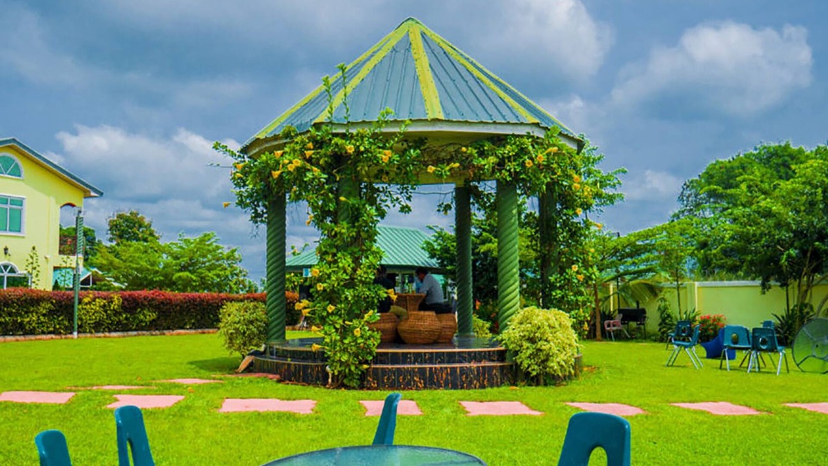 Sunyani Hotel | Sheilas Executive Hotel & Lodge