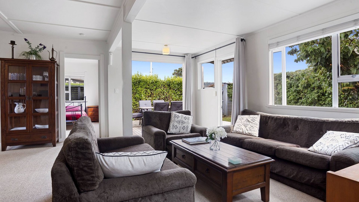 Waihi Beach Cottage | Shell Cottage - Waihi Beach Holiday Home