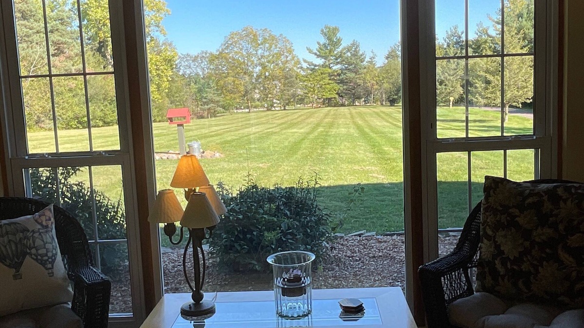 Ann Arbor House | Shelley's Retreat, entire house & efficiency suite