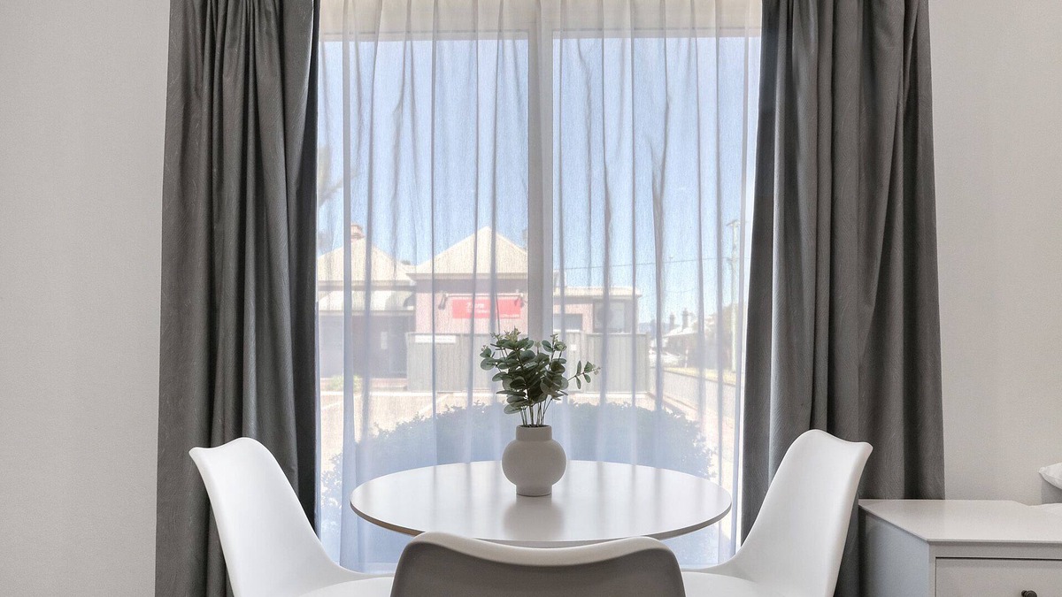 Shellharbour Hotel | Shellharbour Village Motel