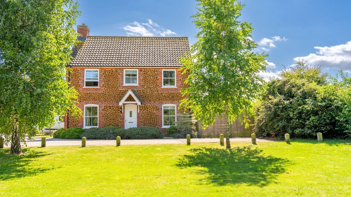 Snettisham House | Shellseekers, Snettisham, Norfolk