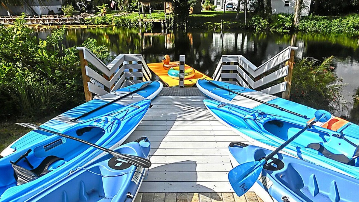 Weeki Wachee Gardens Apartment | Shelter from the Storm | Weeki Wachee Riverfront Escape