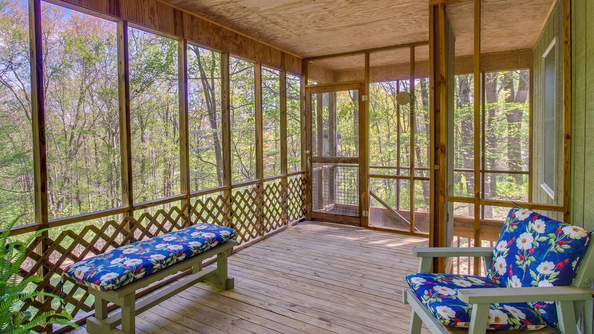 Elkton Cabin | Shenandoah National Park: Cabin w/Patio!