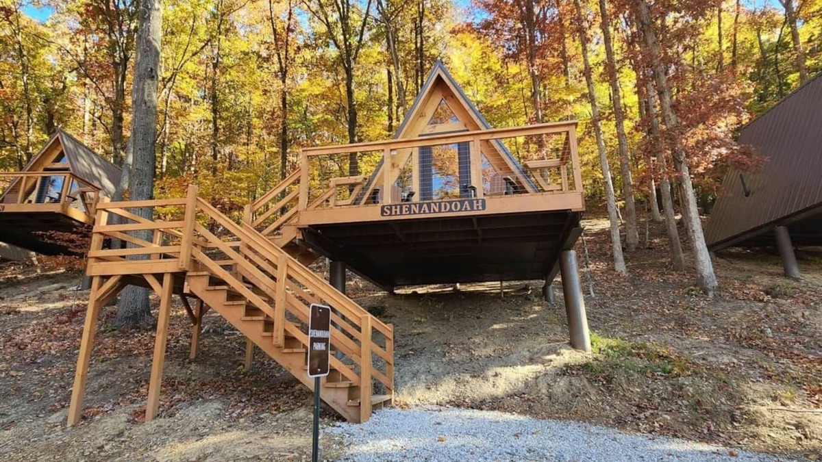 Scio Cabin | Shenandoah/Rustic Lakeview Cabin- 2 Person A-Frame
