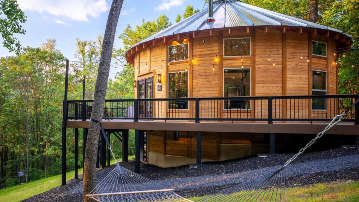 Stanley RV Rental | Shenandoah Yurt: Hot Tub~Wood Stove~WiFi~EVcharger