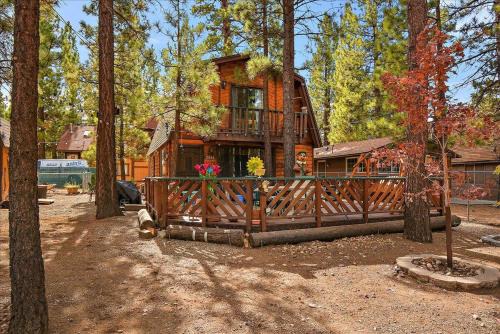 Woodlands House | Shepherd's Cabin - Gambrel cabin, spacious while still being cozy and inviting!