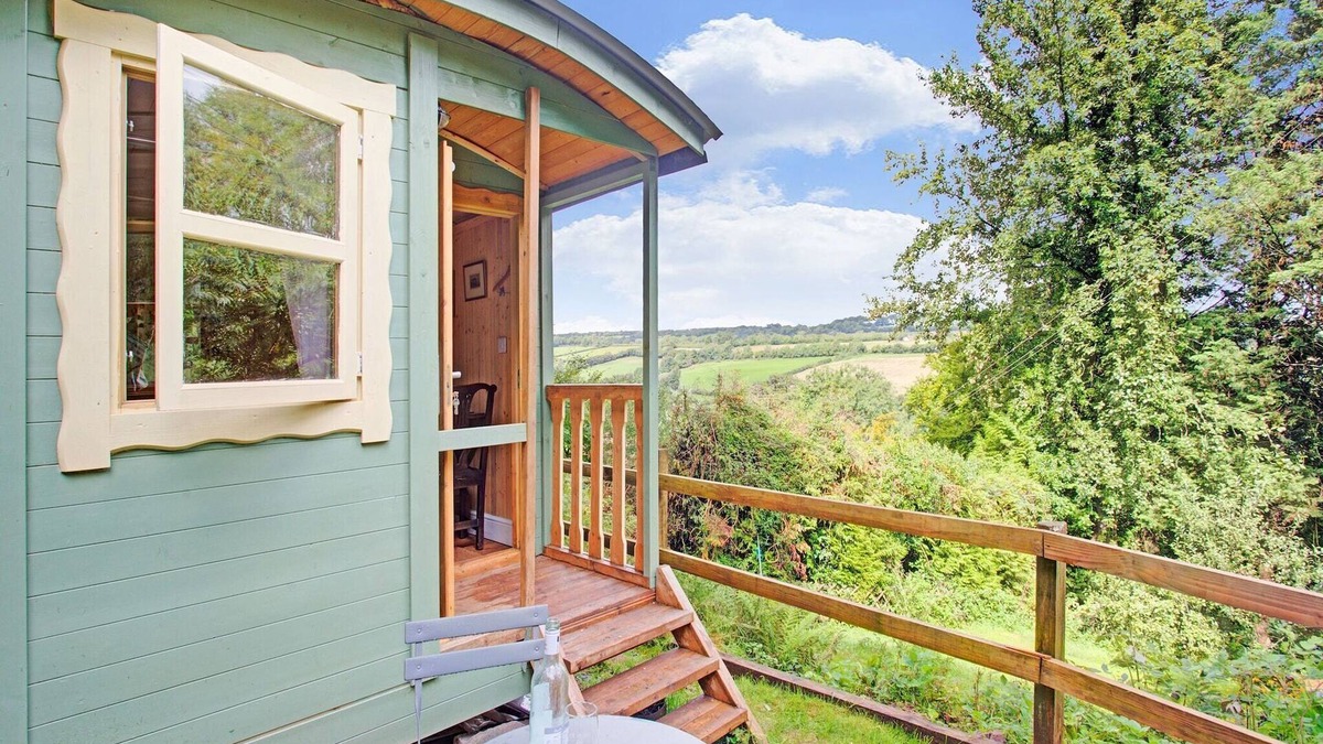 Cornwall House | Shepherds Hut near Exmoor National Park