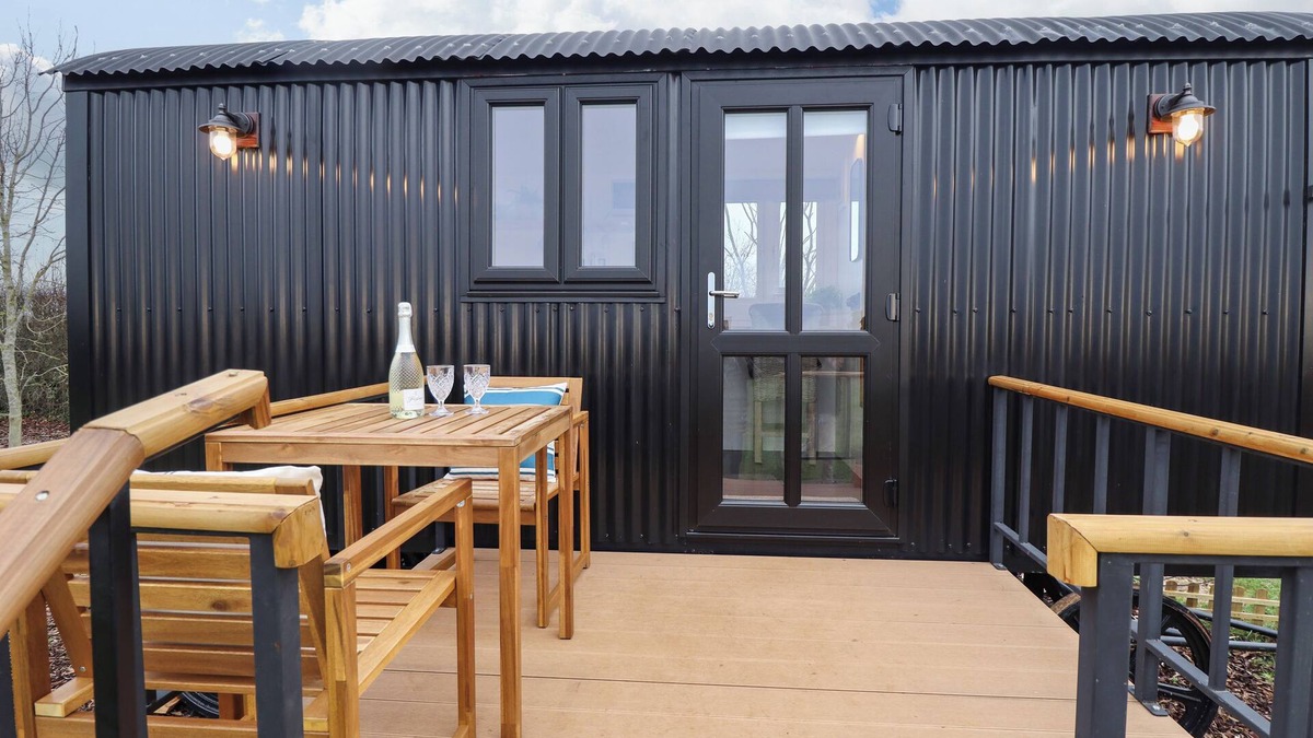 Aubourn Cottage | Shepherds Hut - Oak