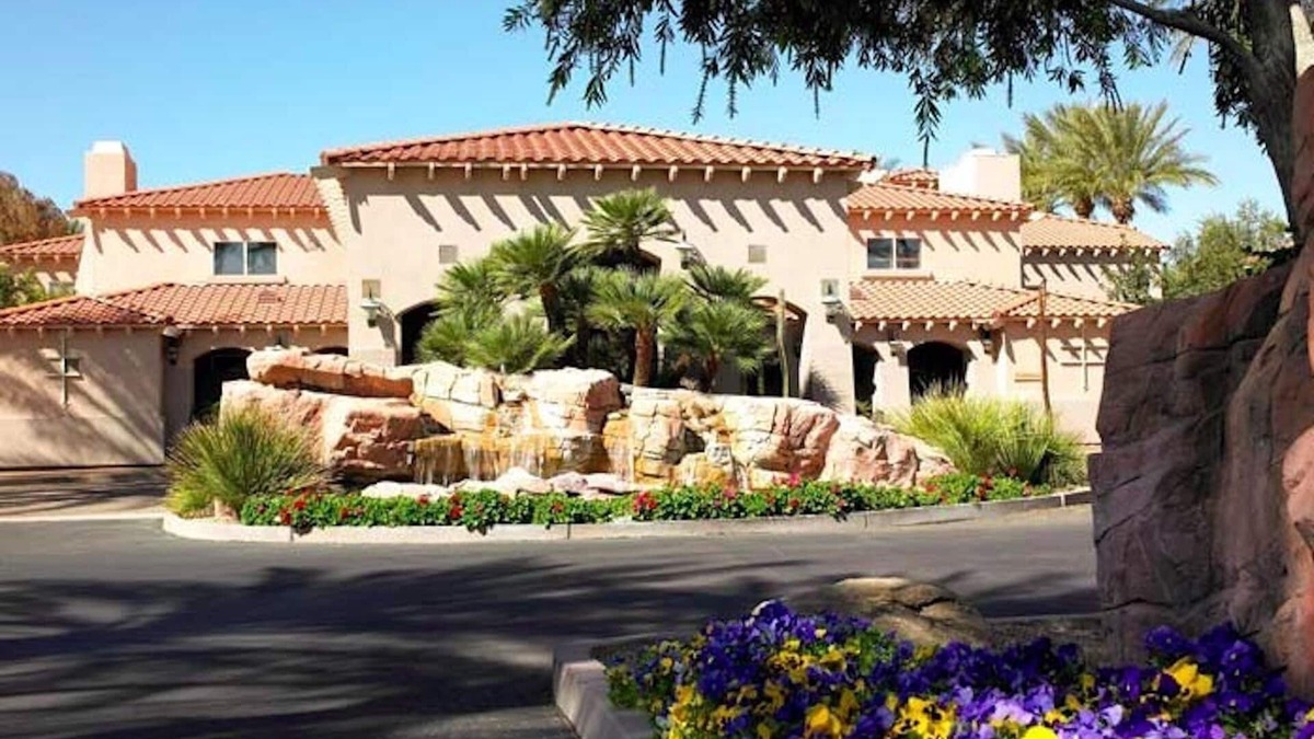 North Scottsdale Resort | Sheraton Desert Oasis- well equipped- one bedroom villa
