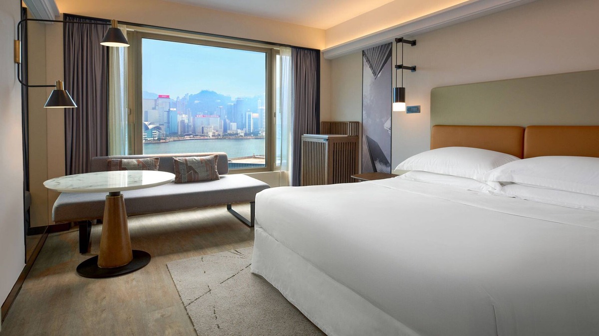 Tsim Sha Tsui Hotel | Sheraton Hong Kong Hotel & Towers