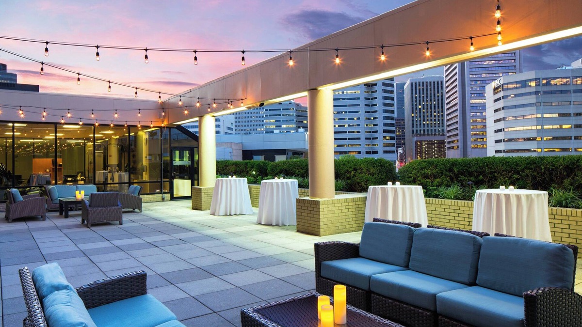 Downtown West Hotel | Sheraton Inner Harbor Hotel