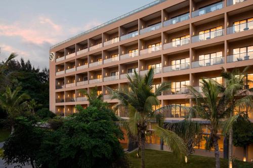 Dianbai District Hotel | Sheraton Maoming Romantic Beach Resort