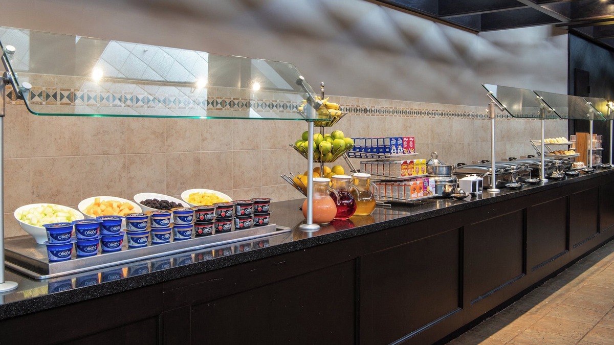Minnetonka Hotel | Sheraton Minneapolis West Hotel