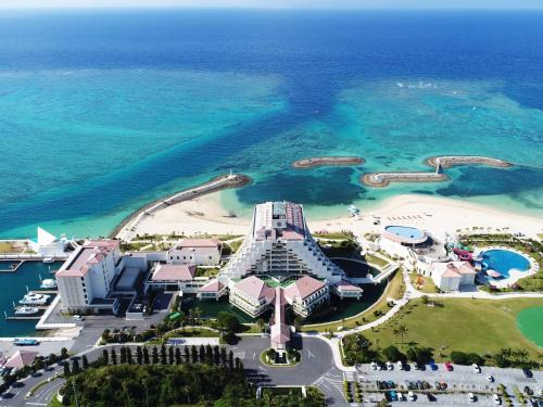 Fuchaku Hotel | Sheraton Okinawa Sunmarina Resort