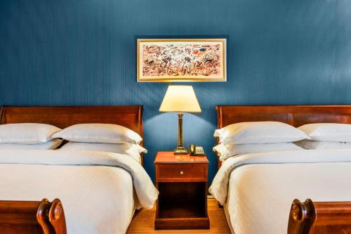 Harlington Hotel | Sheraton Skyline Hotel London Heathrow
