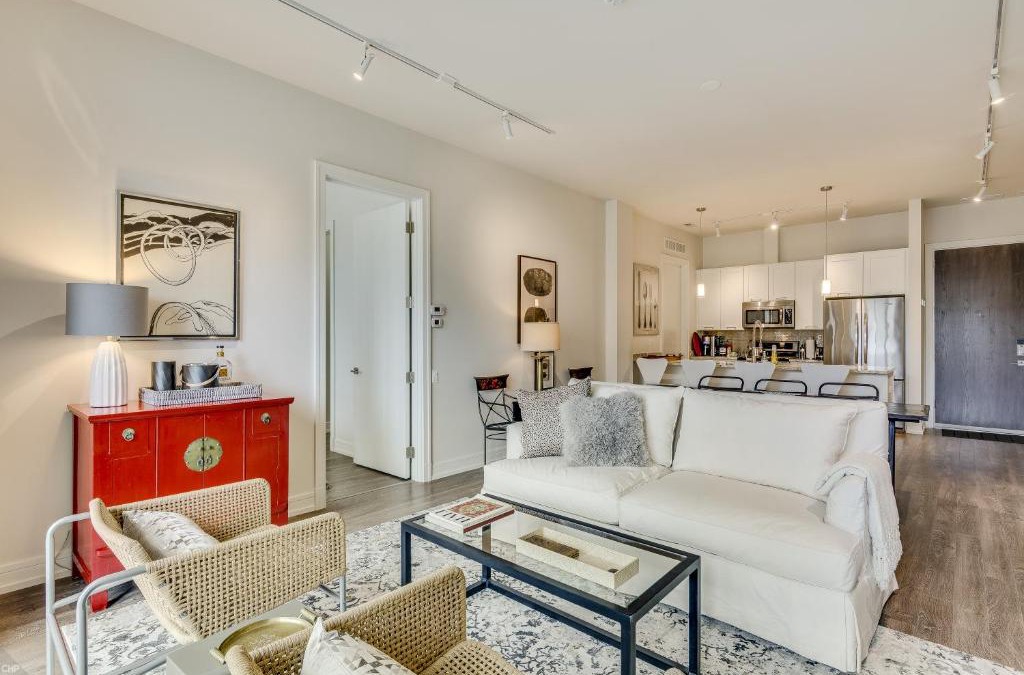 Sheridan Park Apartment | Sheridan Park Stunner! No Matter if You Are in Town for Business or Fun This Property Has You Covered apts