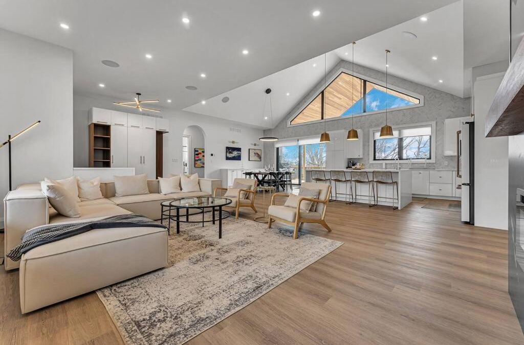 Sherkston Villa | Sherkston Oasis - Hot Tub Soaks & Luxurious Escape