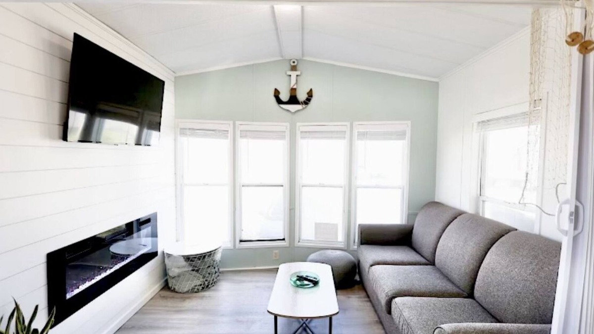 Sherkston Cottage | Sherkston Shores Cottage nPet-friendly!
