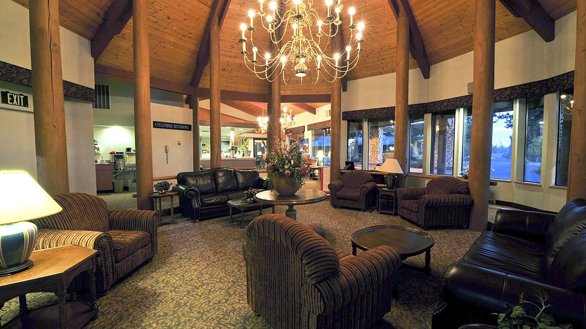 Boyd Acres Hotel | Shilo Inn Suites Hotel - Bend
