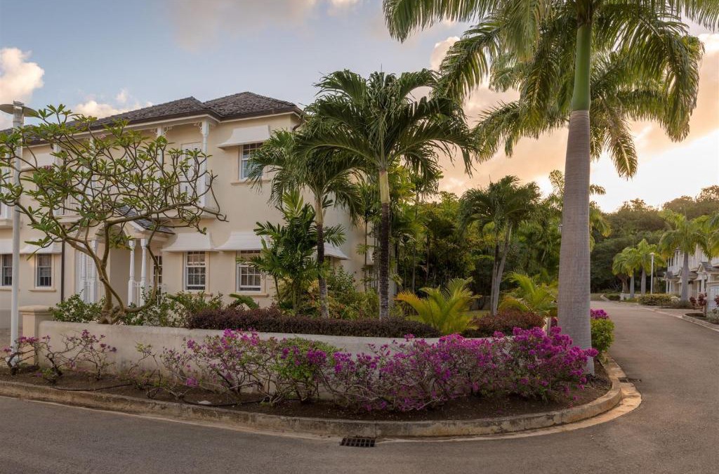 Little Battaleys Villa | Shimmers, stunning, stylish West Coast Villa