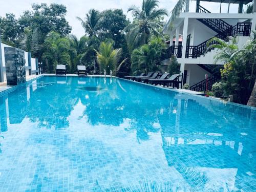 Rekawa Resort | Shine Wave Turtle Beach