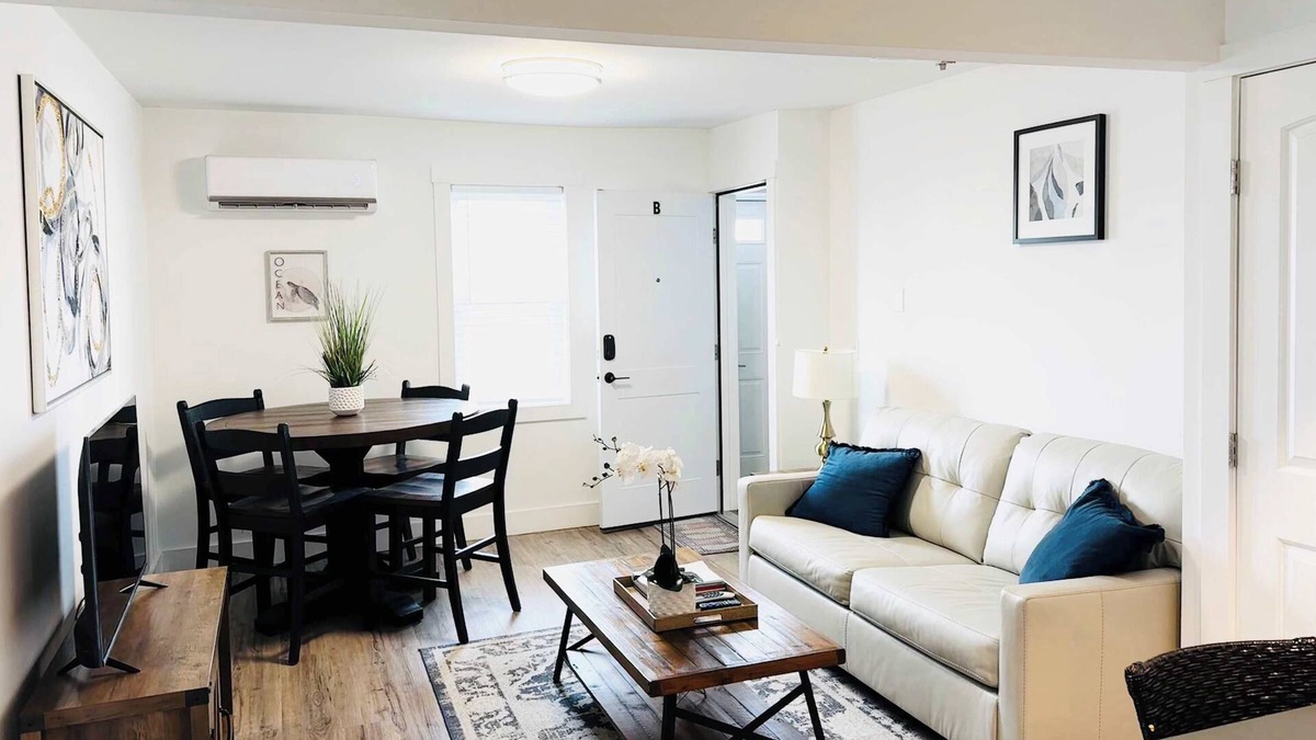 Ship Bottom Apartment | Ship Bottom LBI Apt B- 1 Block from the beach