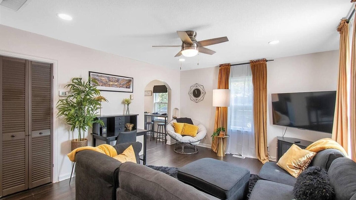 Wichita House | Shocker Shack - 2K - Near WSU, Park - Fenced Yard