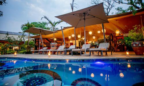 Victoria Falls Cabin | Shongwe Lookout