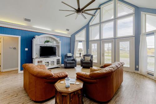 Dauphin Island House | Shore Beats Work
