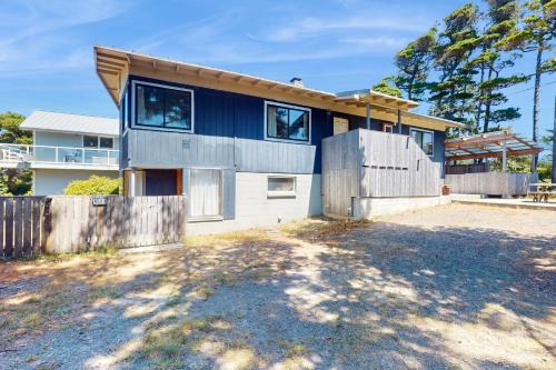 Florence House | Shore Pines Retreat