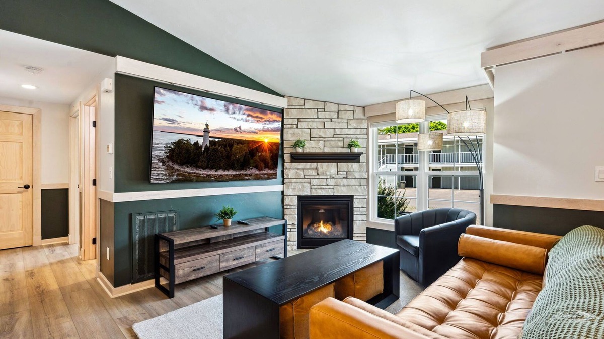 Fish Creek House | Shore Suite | Downtown Fish Creek ~ Dog-friendly