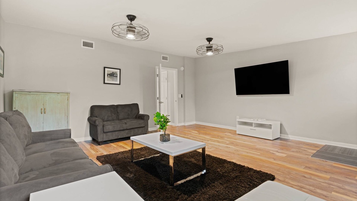Brunswick House | Shore Thing | 4 Bed, 2.5 Bath