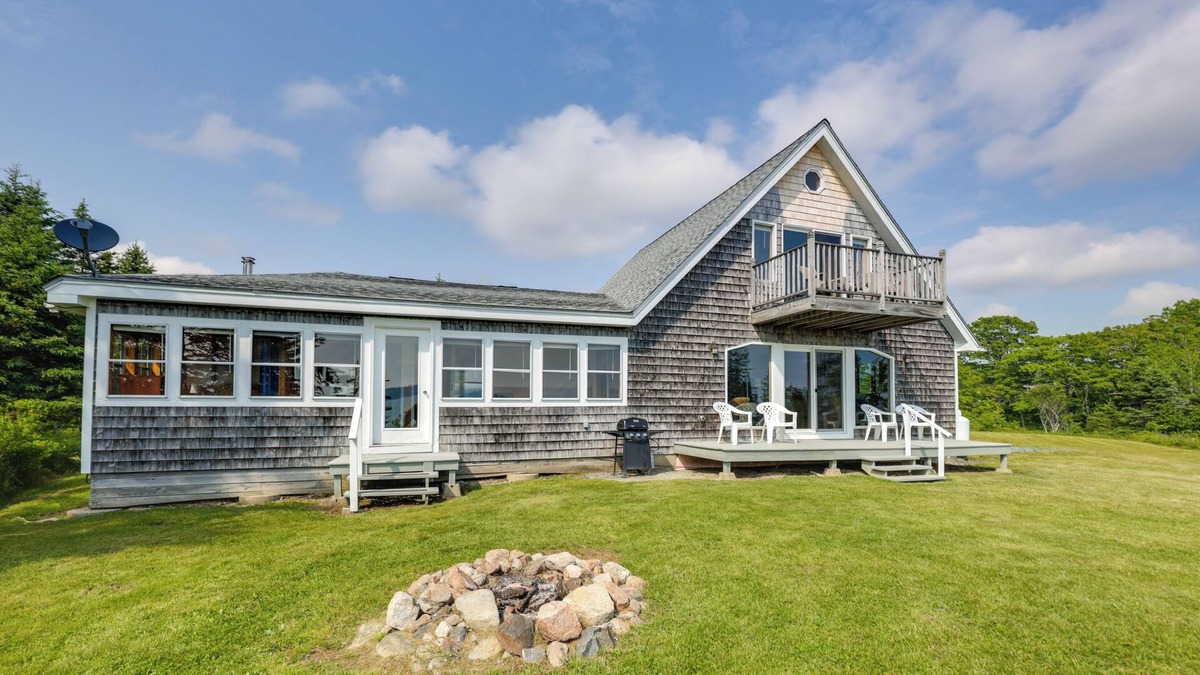 East Sullivan House | Shorefront House w/Views, 14 Mi to Acadia NP