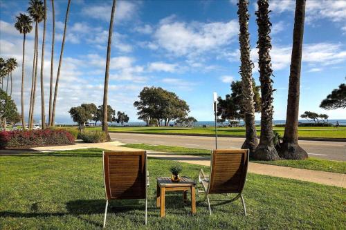 East Mesa House | Shoreline Cottage