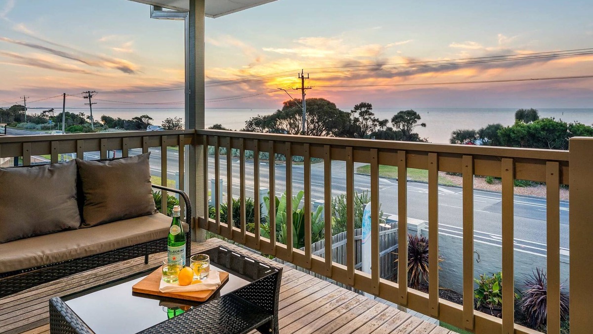 Safety Beach House | Shoreline Sanctuary | 180° Views | Spa | Tennis