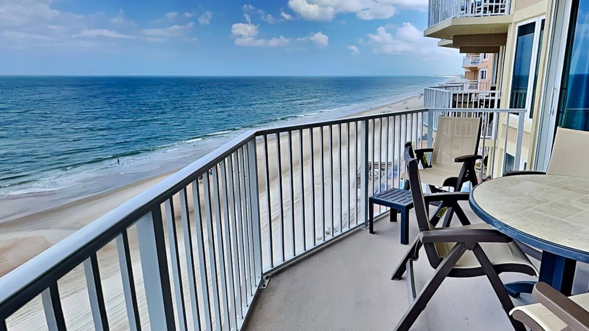 Daytona Beach Shores Condo | Shores Club 806 | Pet Friendly, Oceanfront Condo!
