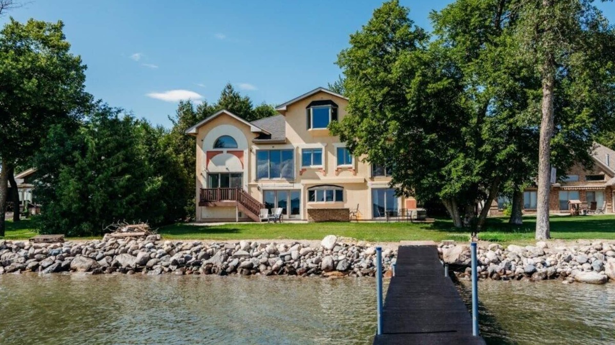 Otter Tail Township House | Shores of Otter Tail Lake