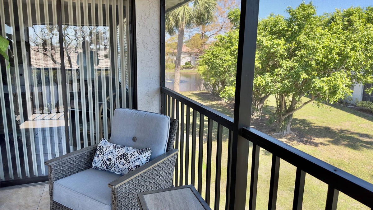 Trailer Estates Apartment | Shorewalk HC condo 2 Bedroom/2 Bath-near Beaches, IMG, Pool, Tennis, Pickleball